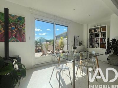 Appartement - 64 m² - 2 pièces