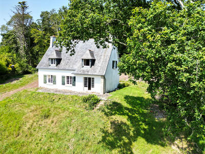 Maison - 168 m² - 8 pièces