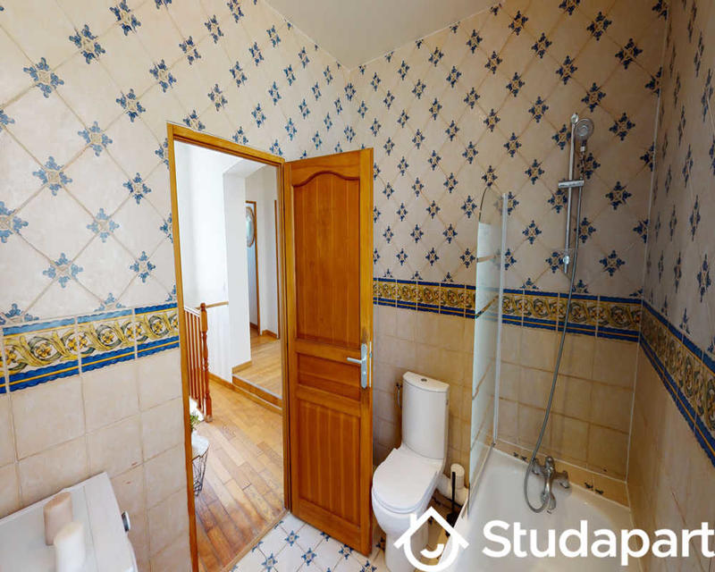 Chambre - 110 m² - 1 pièce