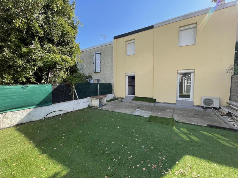 Maison - 97 m² - 6 pièces