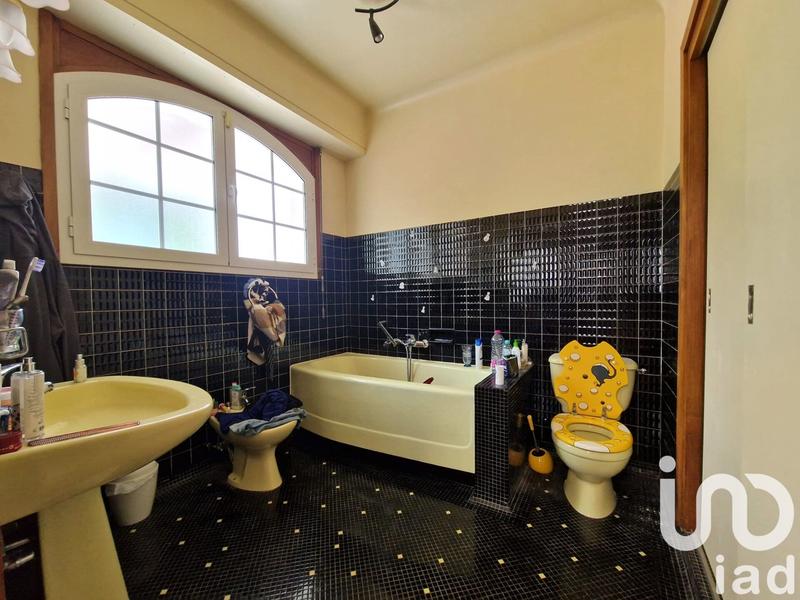 Maison - 349 m² - 6 pièces