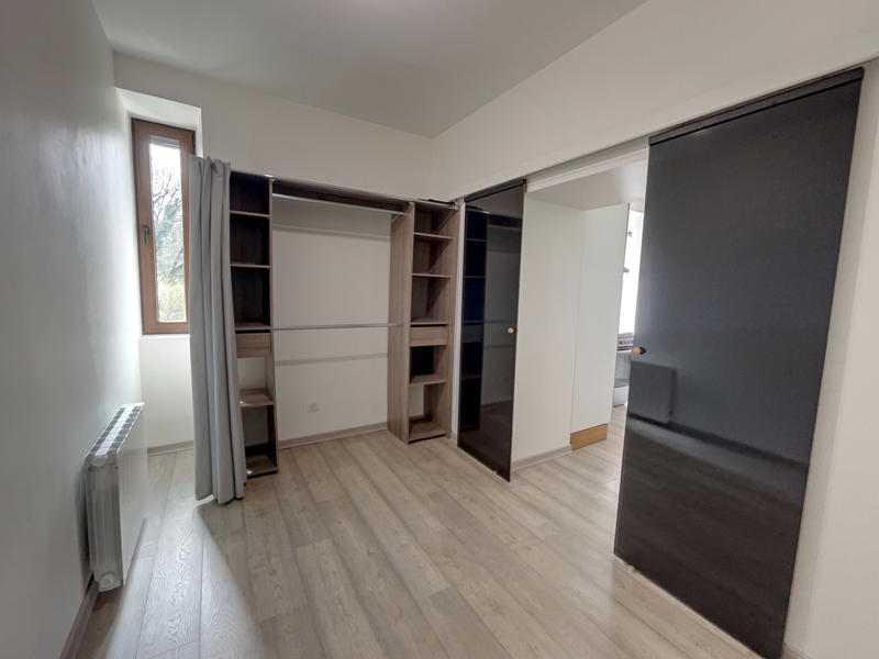 Appartement - 75 m² - 5 pièces