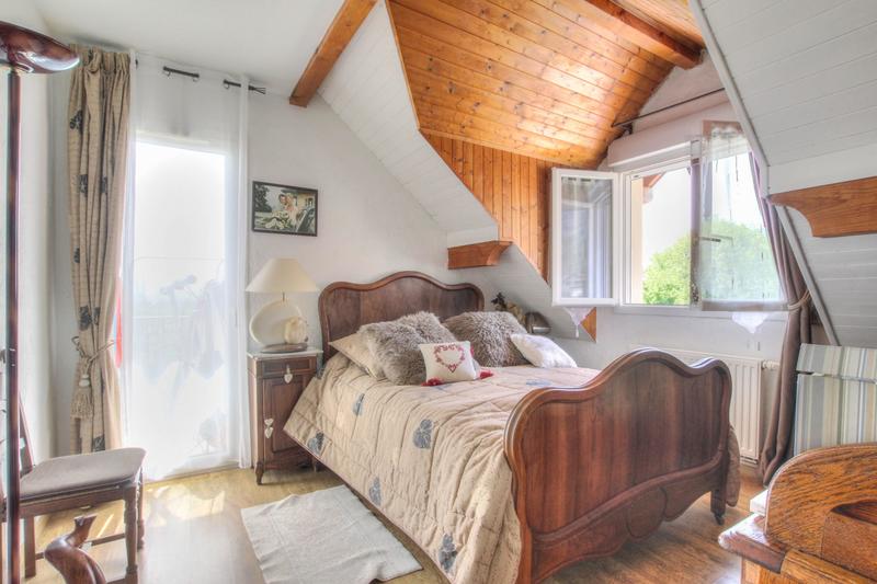 Maison - 213 m² - 5 pièces