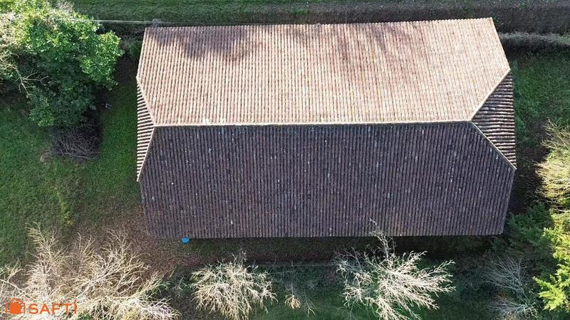 Maison - 310 m² - 1 pièce