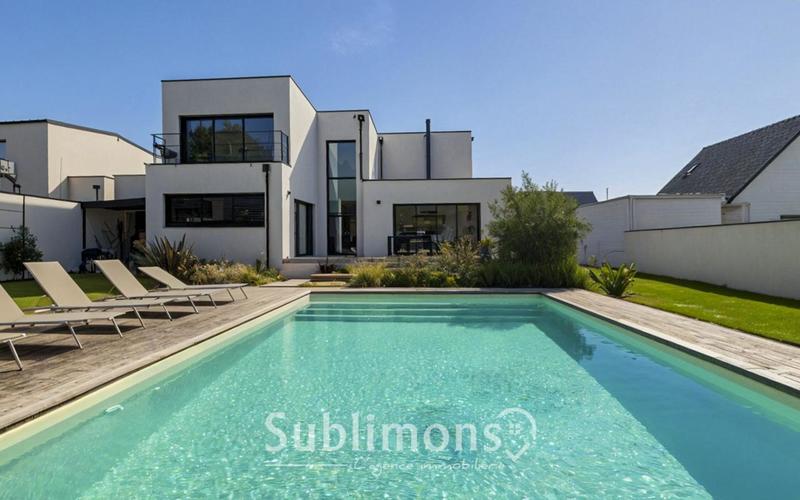 Maison - 192 m² - 7 pièces