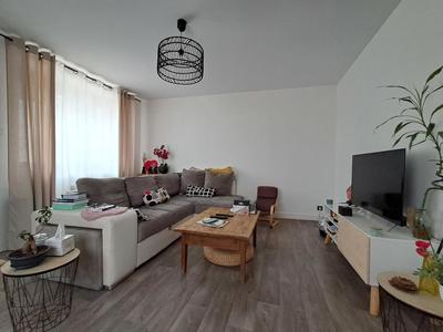 Maison - 200 m² - 8 pièces