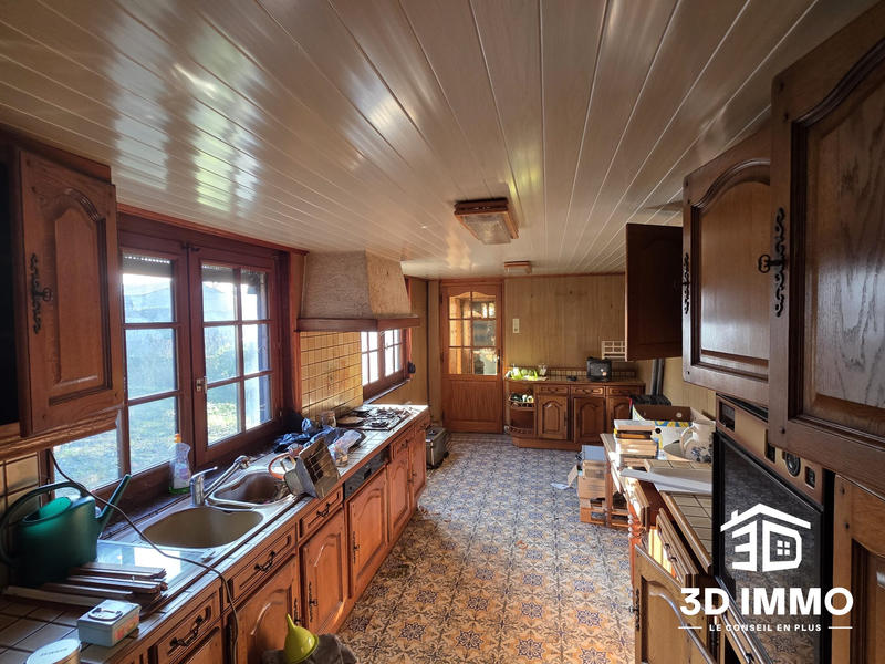 Maison - 254 m² - 12 pièces