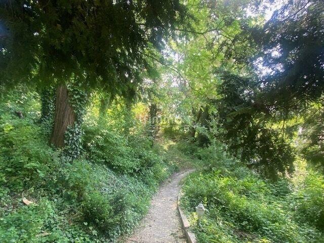 Terrain constructible - 1 994 m²