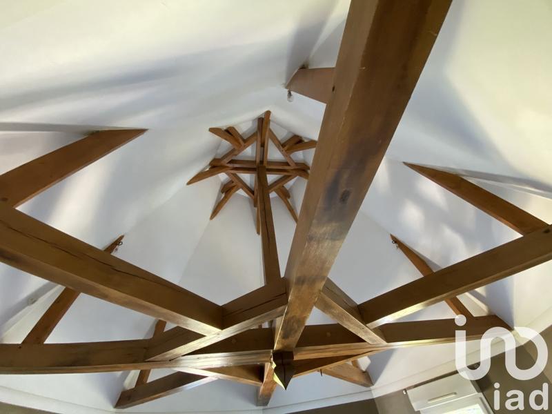 Maison - 222 m² - 7 pièces