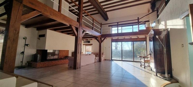 Maison - 390 m² - 10 pièces