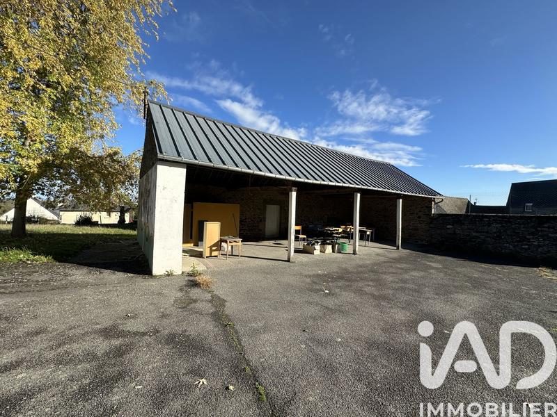 Maison de village - 680 m² - 10 pièces