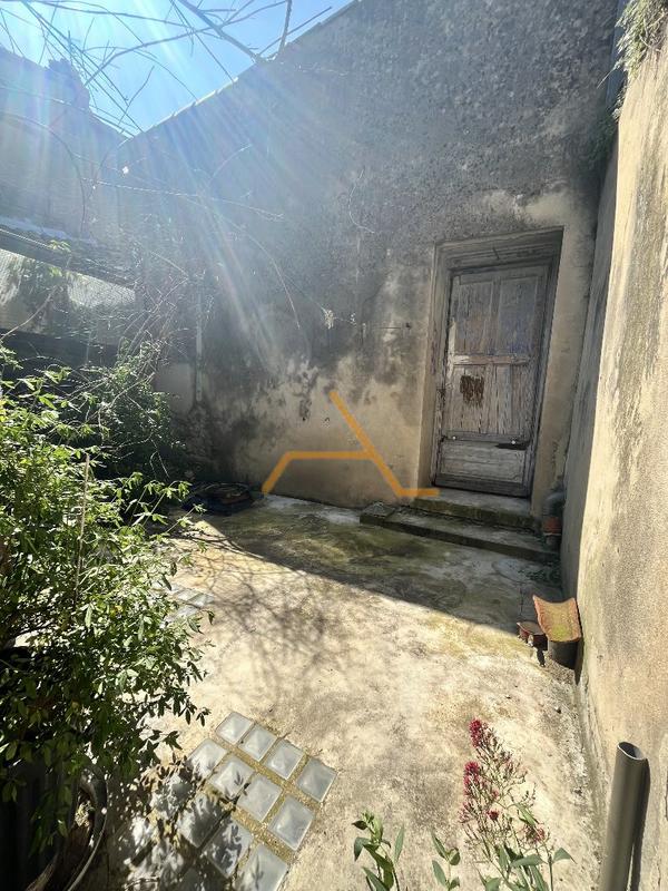 Maison de village - 260 m² - 11 pièces