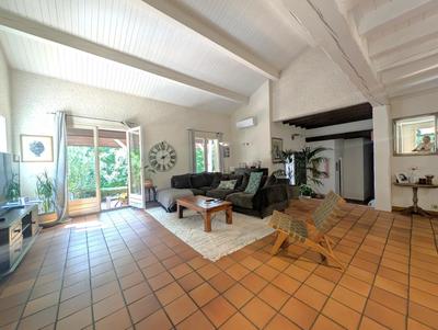 Villa - 205 m² - 5 pièces