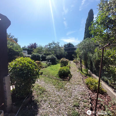 Maison - 93 m² - 5 pièces