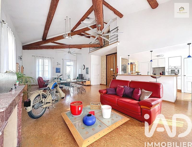 Maison - 210 m² - 7 pièces