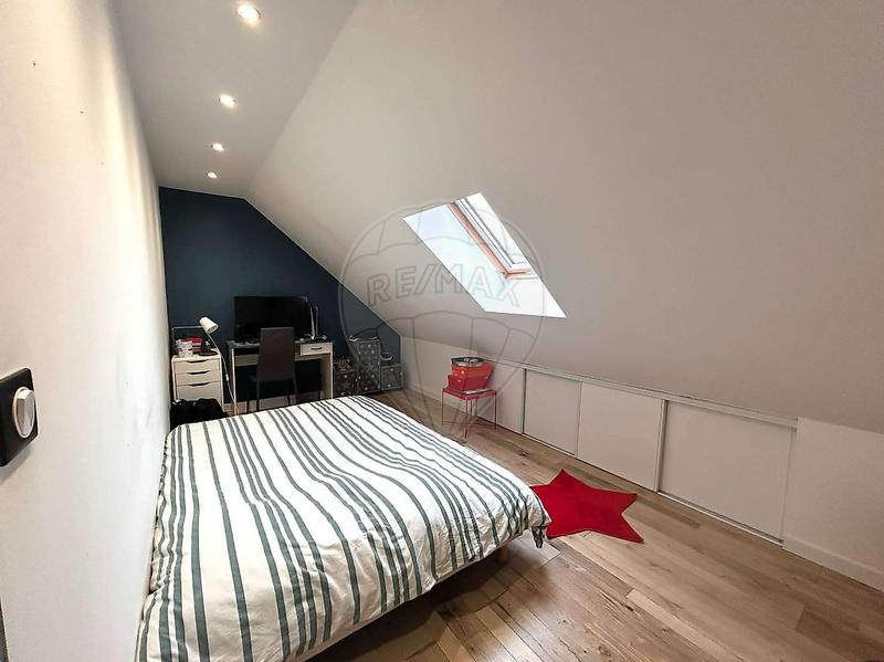 Maison - 120 m² - 7 pièces