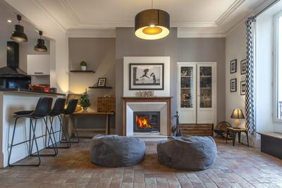 Maison - 210 m² - 8 pièces