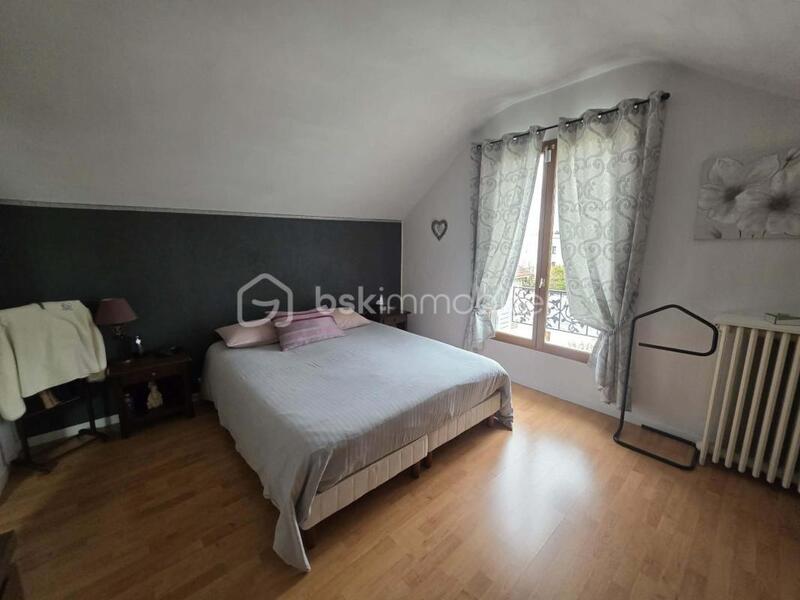 Maison - 80 m² - 4 pièces