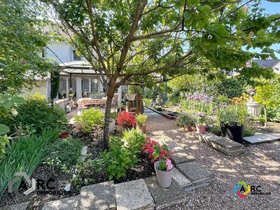 Maison - 145 m² - 6 pièces