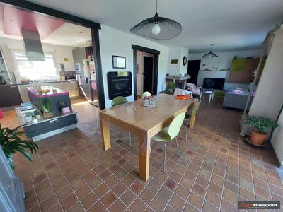 Pavillon - 163 m² - 8 pièces