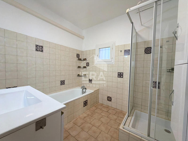 Maison - 104 m² - 4 pièces