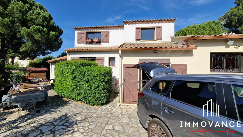 Maison - 176 m² - 7 pièces