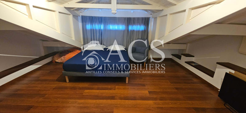 Appartement - 105 m² - 4 pièces