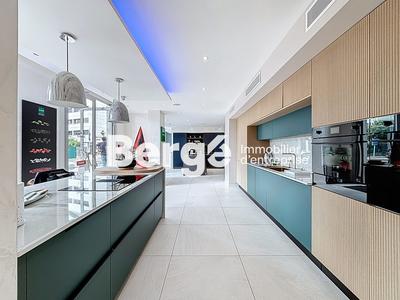 Local commercial - 180 m²