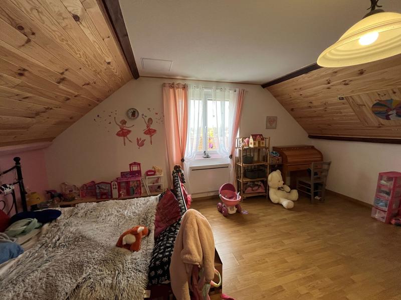 Maison traditionnelle - 186 m² - 9 pièces