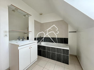 Maison - 87 m² - 4 pièces