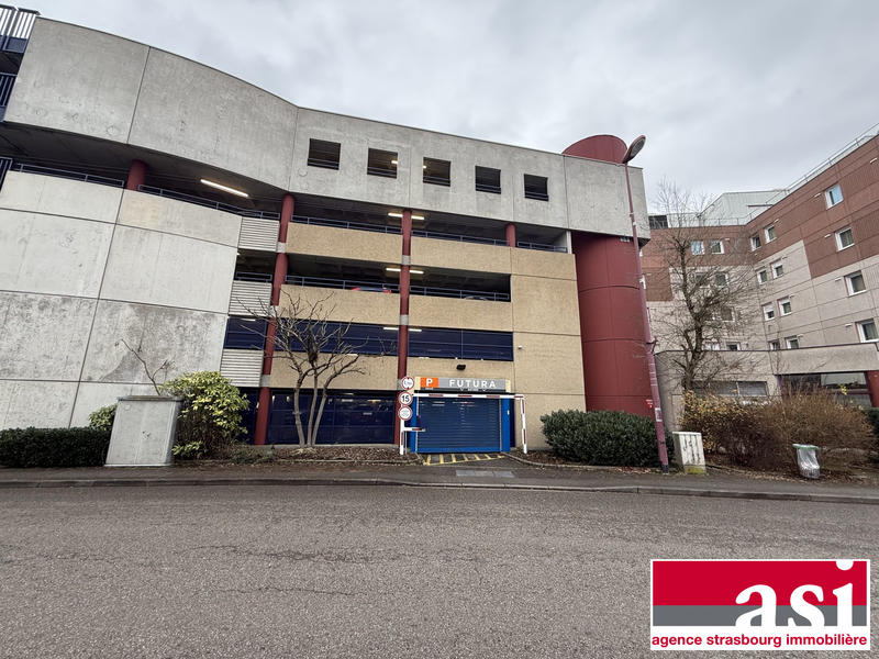 Parking / Garage - 12 m²