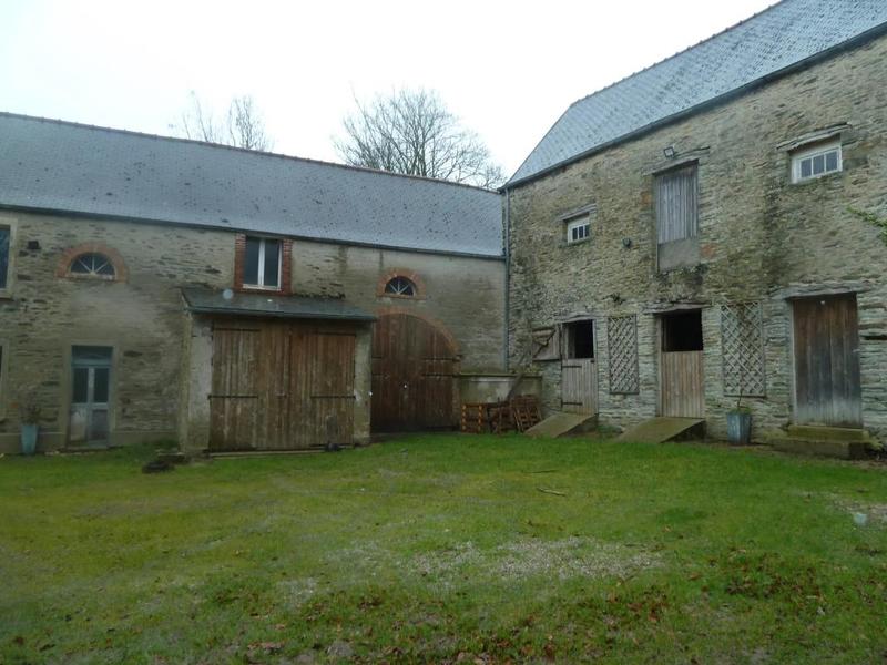 Maison - 350 m² - 10 pièces