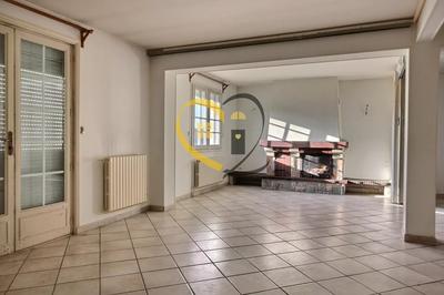 Maison - 121 m² - 4 pièces
