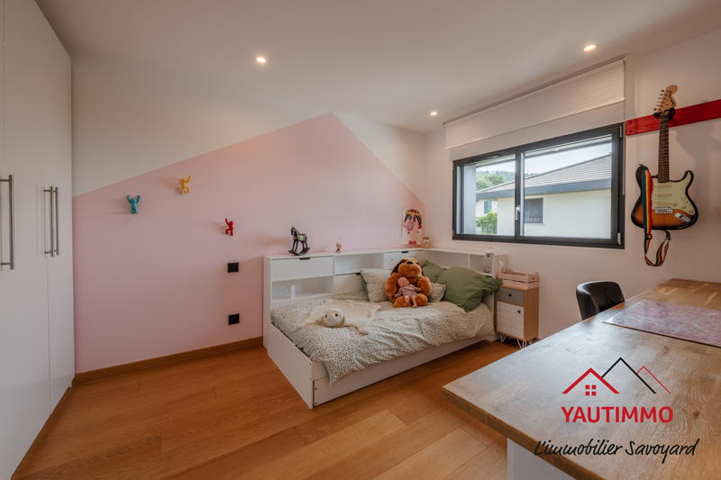 Maison - 190 m² - 6 pièces