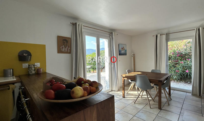 Maison - 96 m² - 4 pièces