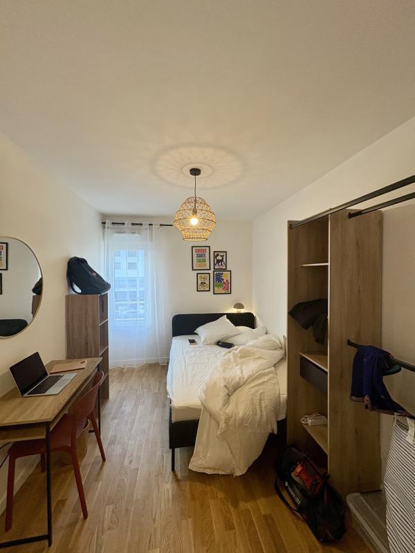 Chambre - 20 m² - 5 pièces