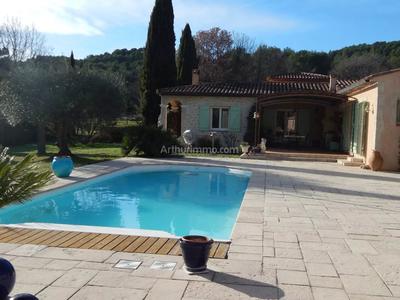 Maison - 315 m² - 11 pièces