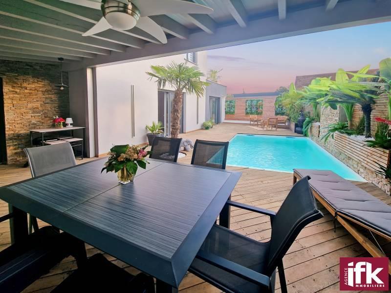 Maison - 143 m² - 6 pièces