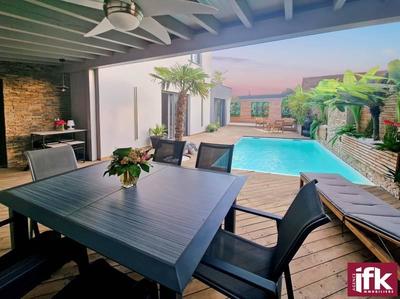 Maison - 143 m² - 6 pièces