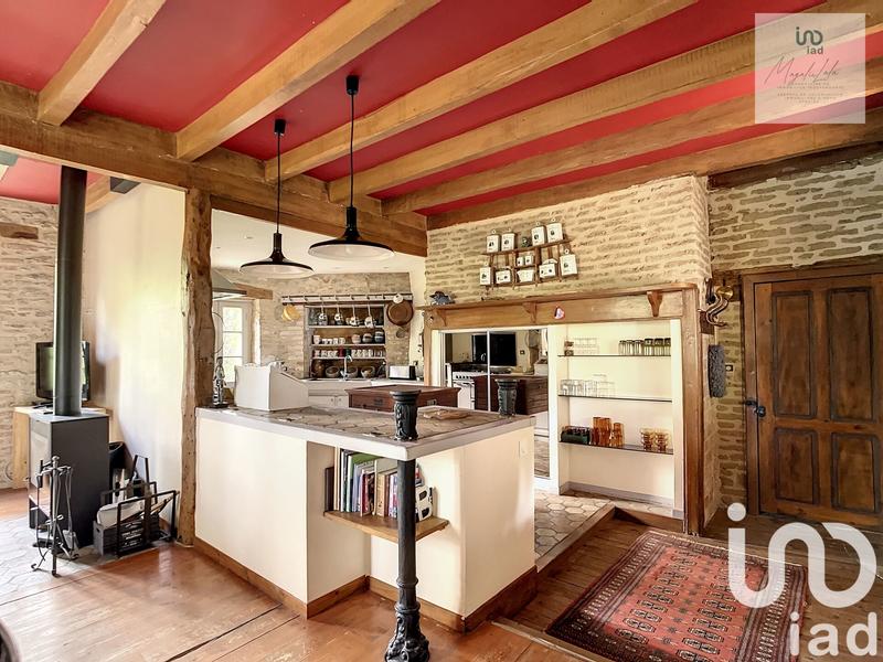 Maison - 220 m² - 10 pièces