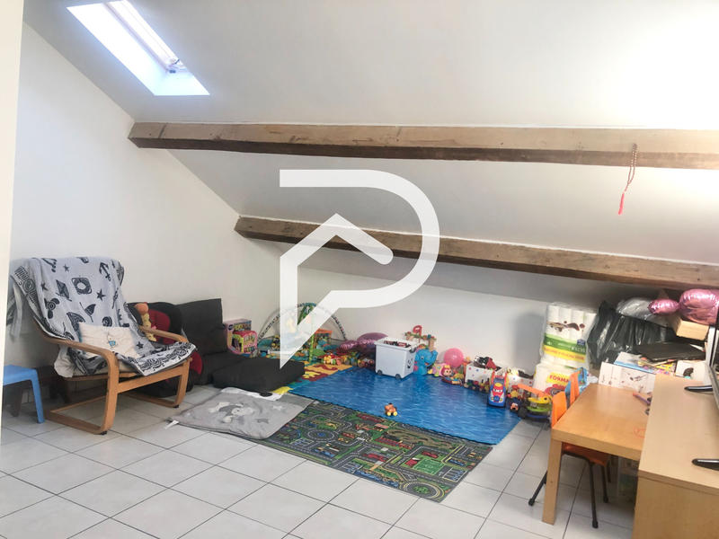Maison - 88 m² - 4 pièces