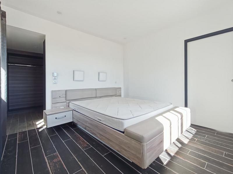 Maison - 195 m² - 6 pièces