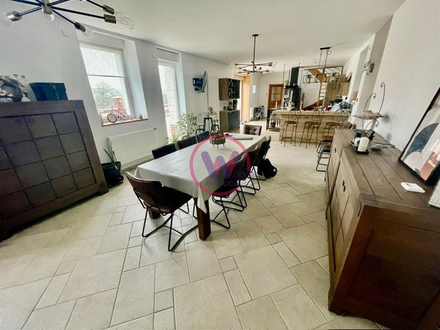 Maison - 227 m² - 10 pièces