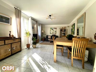 Maison de ville - 105 m² - 4 pièces