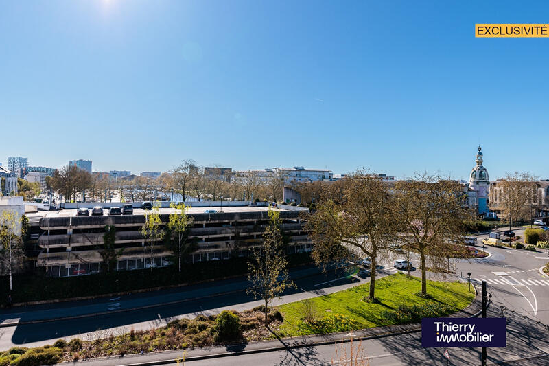 Appartement - 121 m² - 5 pièces