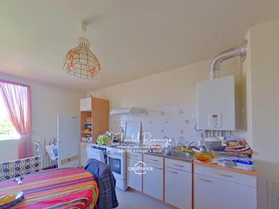 Appartement - 99 m² - 5 pièces