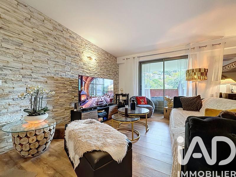 Appartement - 86 m² - 3 pièces