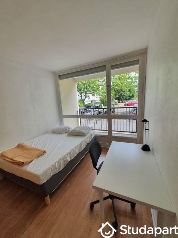 Chambre - 12 m² - 1 pièce