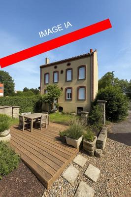 Maison - 160 m² - 10 pièces