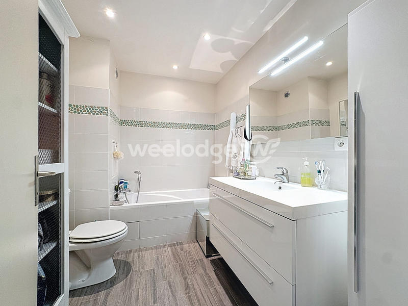 Appartement - 95 m² - 5 pièces